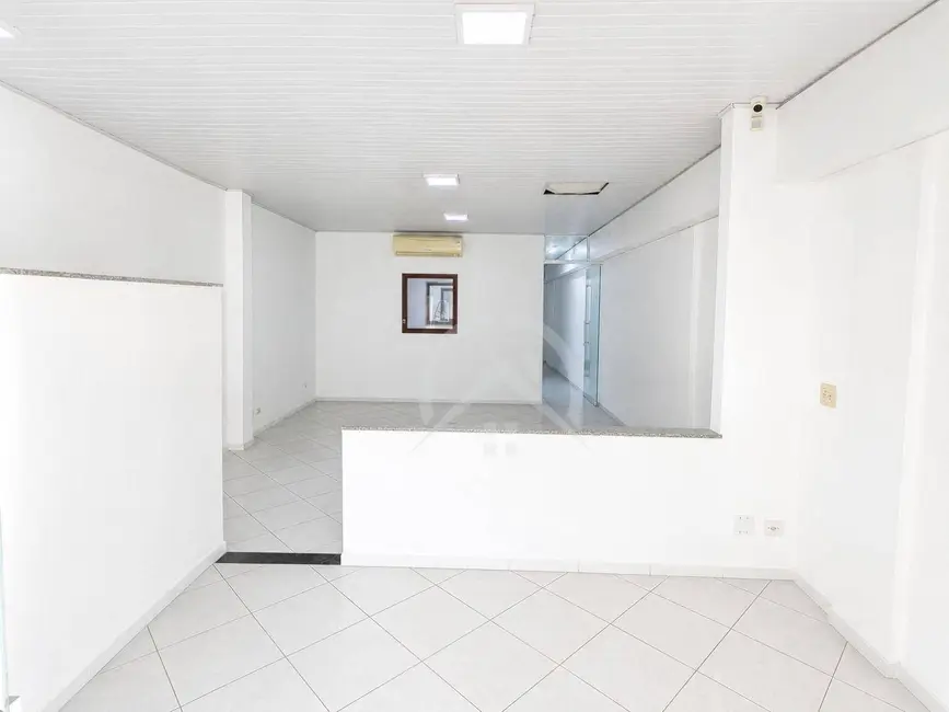 Sala Comercial para alugar, 130m2 em Vila Thais, Atibaia - SP - imagem 1 Foto 1 de Sala Comercial para alugar, 130m2 em Vila Thais, Atibaia - SP