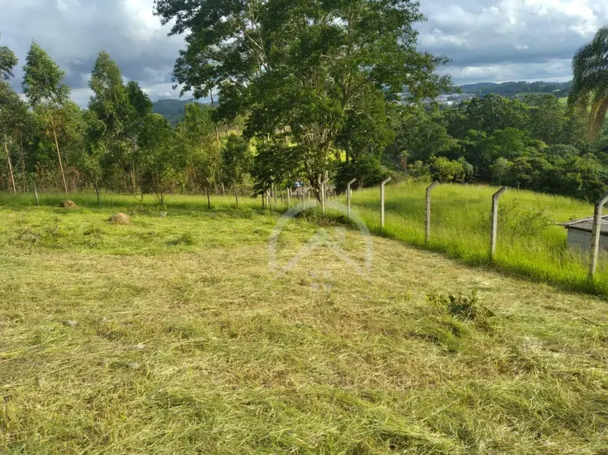 Foto 1 de Terreno / Lote à venda, 1860m2 em Estância Santa Maria do Portão, Atibaia - SP