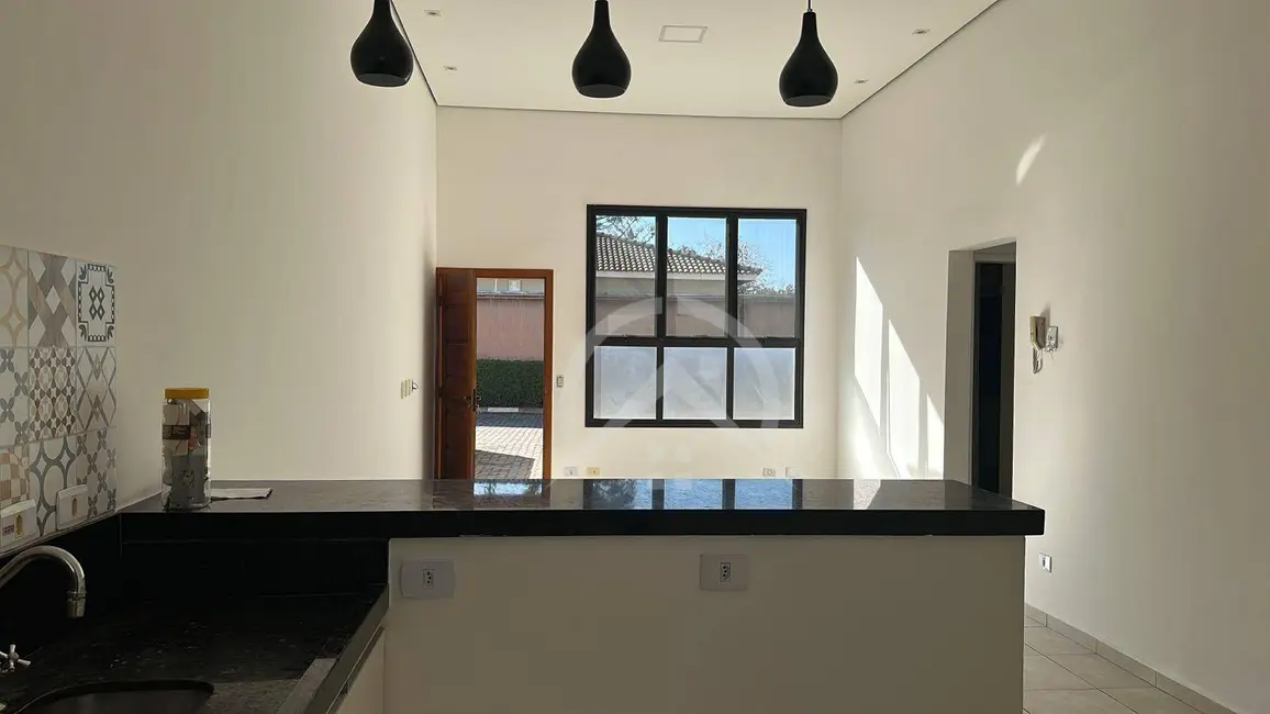 Casa com 3 quartos para alugar, 92m2 em Atibaia - SP - imagem 1 Foto 1 de Casa com 3 quartos para alugar, 92m2 em Atibaia - SP