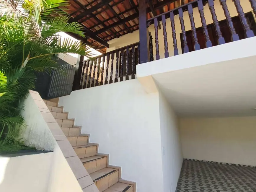 Foto 2 de Casa com 3 quartos à venda e para alugar, 300m2 em Jardim Maristela, Atibaia - SP