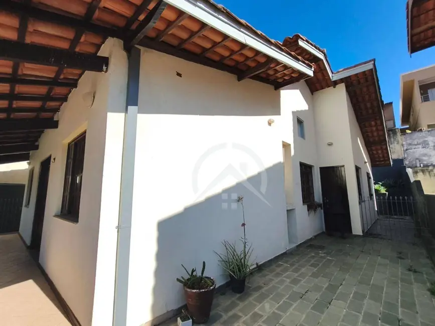 Foto 6 de Casa com 3 quartos à venda e para alugar, 300m2 em Jardim Maristela, Atibaia - SP