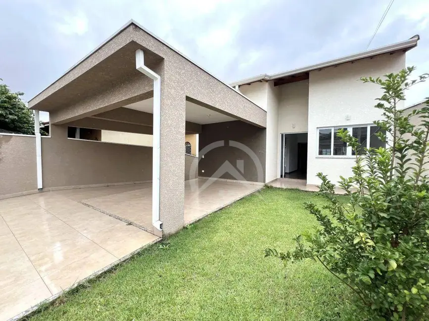 Foto 1 de Casa com 3 quartos à venda, 400m2 em Jardim do Lago, Atibaia - SP