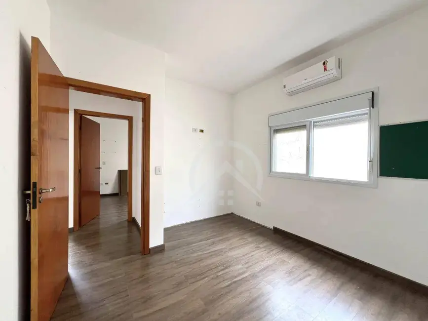 Foto 8 de Casa com 3 quartos à venda, 400m2 em Jardim do Lago, Atibaia - SP