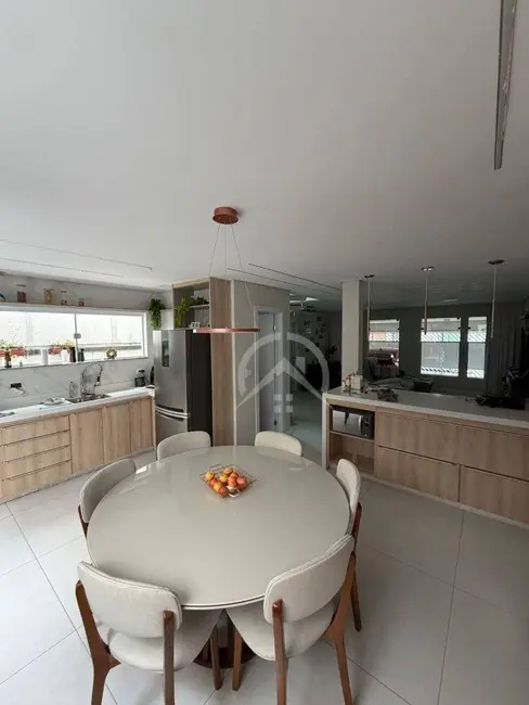 Foto 1 de Sobrado com 3 quartos à venda, 250m2 em Vila Regente Feijó, São Paulo - SP