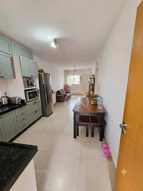 Casa de Condomínio com 2 quartos à venda e para alugar, 165m2 em Bom Jesus Dos Perdoes - SP - imagem 8 Foto 8 de Casa de Condomínio com 2 quartos à venda e para alugar, 165m2 em Bom Jesus Dos Perdoes - SP