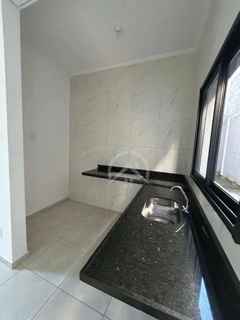 Sobrado com 2 quartos à venda, 70m2 em Jardim Santo Antônio, Atibaia - SP - imagem 4 Foto 4 de Sobrado com 2 quartos à venda, 70m2 em Jardim Santo Antônio, Atibaia - SP