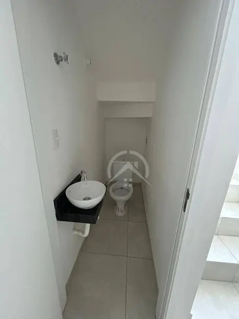 Sobrado com 2 quartos à venda, 70m2 em Jardim Santo Antônio, Atibaia - SP - imagem 6 Foto 6 de Sobrado com 2 quartos à venda, 70m2 em Jardim Santo Antônio, Atibaia - SP