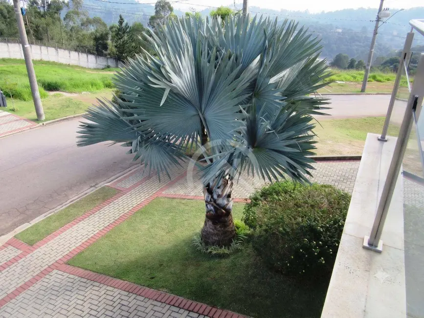 Foto 3 de Casa com 3 quartos à venda, 600m2 em Mairipora - SP