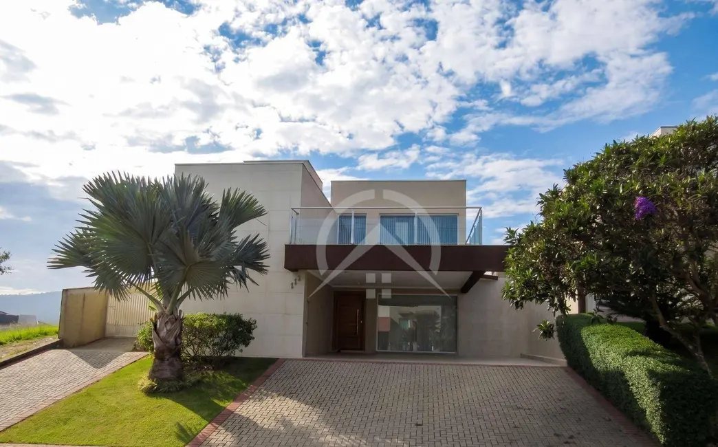 Foto 1 de Casa com 3 quartos à venda, 600m2 em Mairipora - SP