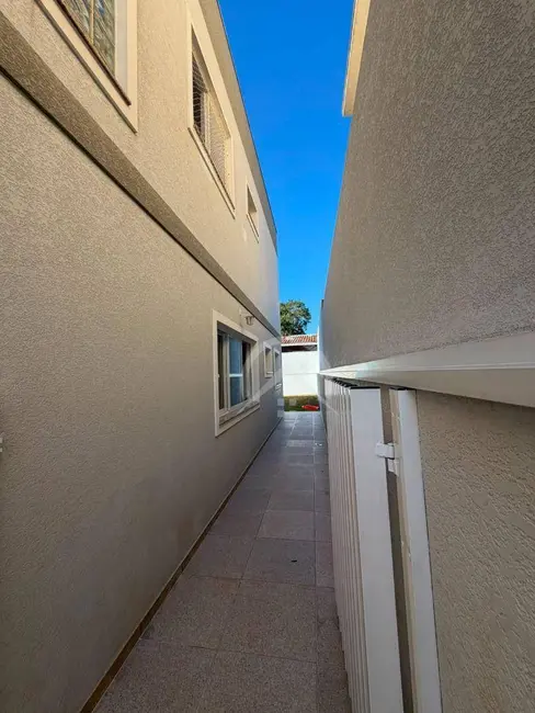 Casa com 3 quartos para alugar, 250m2 em Jardim dos Pinheiros, Atibaia - SP - imagem 4 Foto 4 de Casa com 3 quartos para alugar, 250m2 em Jardim dos Pinheiros, Atibaia - SP