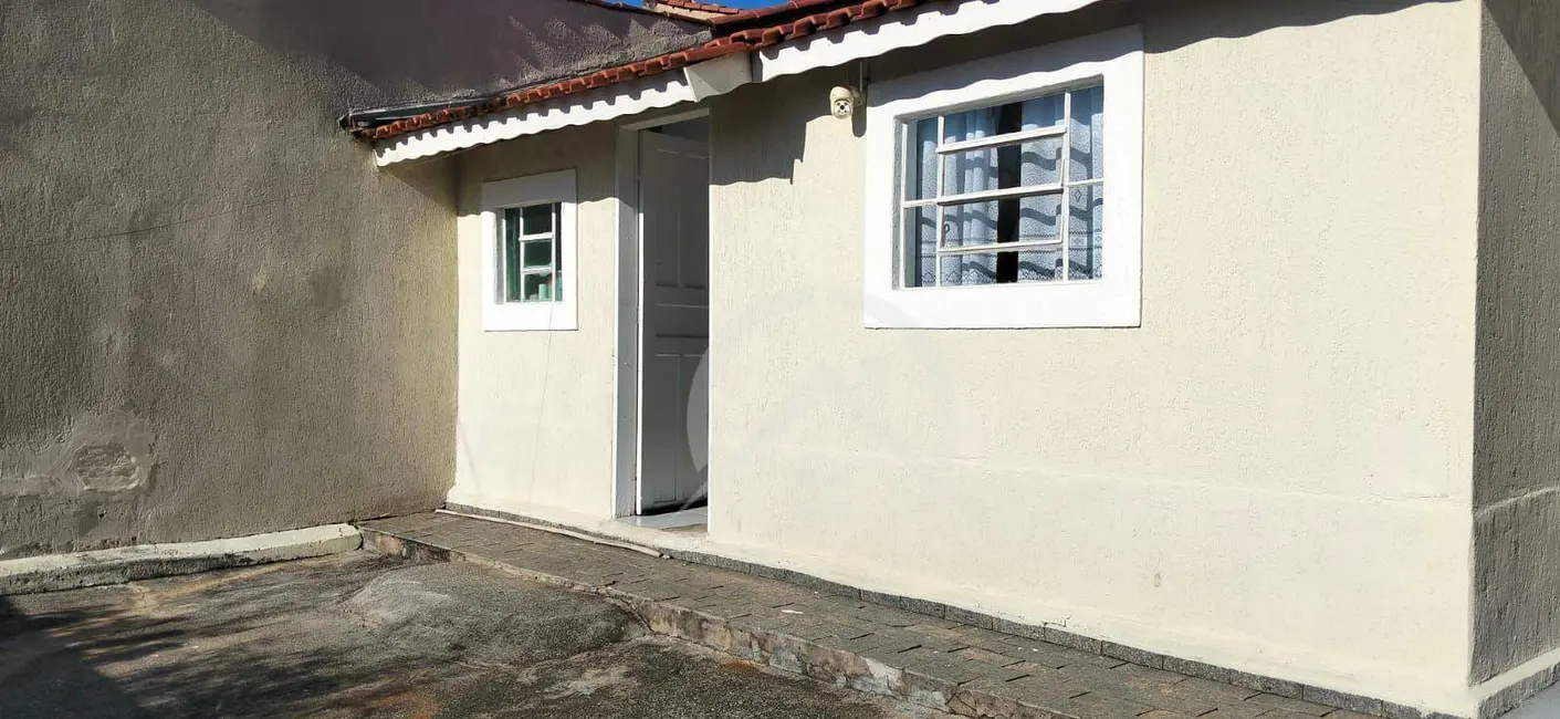 Foto 4 de Casa com 2 quartos para alugar, 170m2 em Alvinópolis, Atibaia - SP