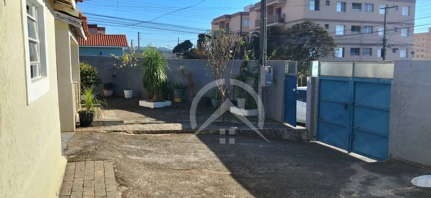 Foto 5 de Casa com 2 quartos para alugar, 170m2 em Alvinópolis, Atibaia - SP