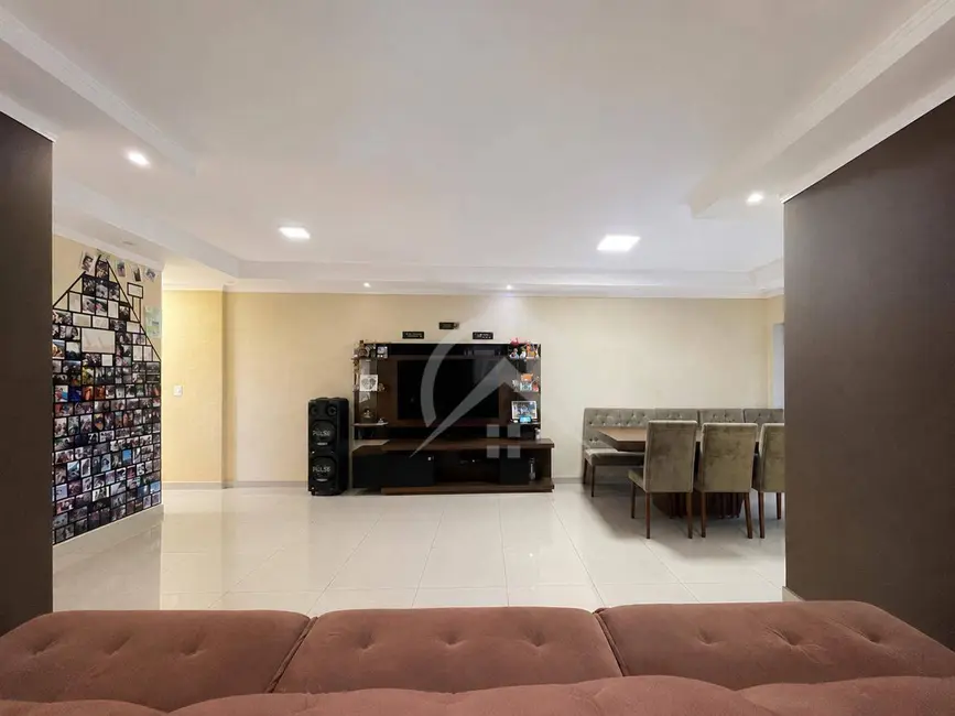 Foto 8 de Casa com 3 quartos à venda e para alugar, 522m2 em Mairipora - SP