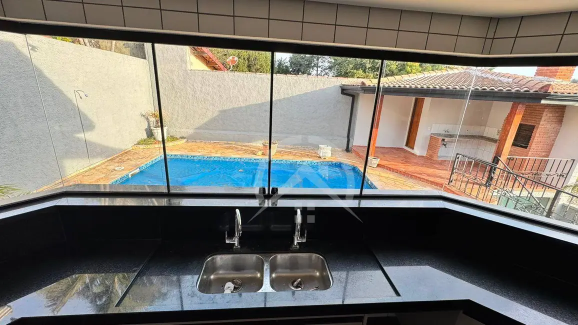 Foto 4 de Casa com 3 quartos à venda e para alugar, 460m2 em Vila Esperia ou Giglio, Atibaia - SP