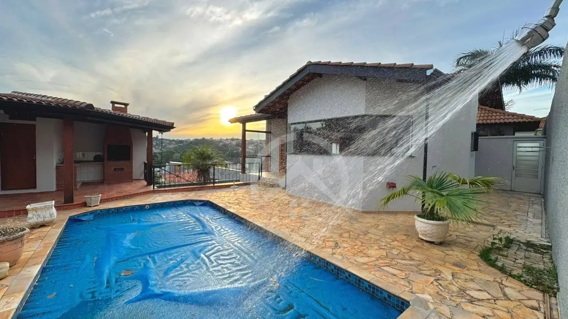 Foto 2 de Casa com 3 quartos à venda e para alugar, 460m2 em Vila Esperia ou Giglio, Atibaia - SP