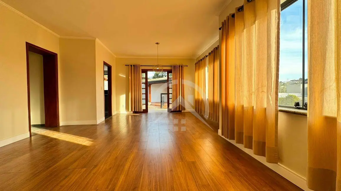 Foto 6 de Casa com 3 quartos à venda e para alugar, 460m2 em Vila Esperia ou Giglio, Atibaia - SP