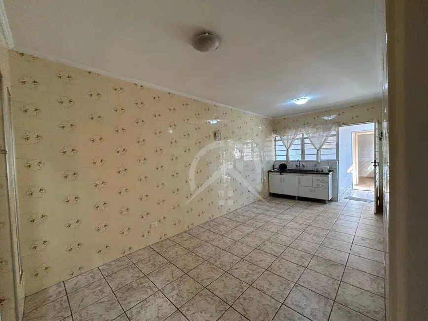 Casa com 4 quartos para alugar, 150m2 em Alvinópolis, Atibaia - SP - imagem 6 Foto 6 de Casa com 4 quartos para alugar, 150m2 em Alvinópolis, Atibaia - SP