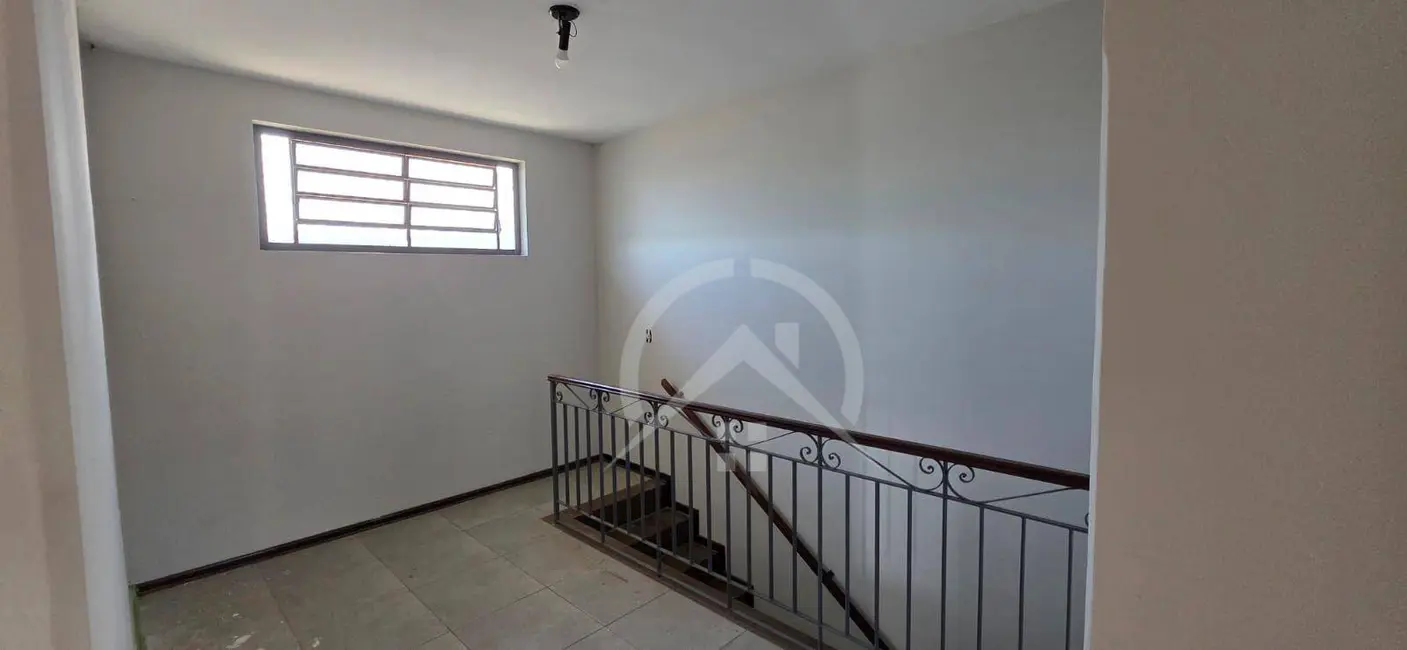 Sobrado com 3 quartos à venda e para alugar, 313m2 em Vila Thais, Atibaia - SP - imagem 9 Foto 9 de Sobrado com 3 quartos à venda e para alugar, 313m2 em Vila Thais, Atibaia - SP