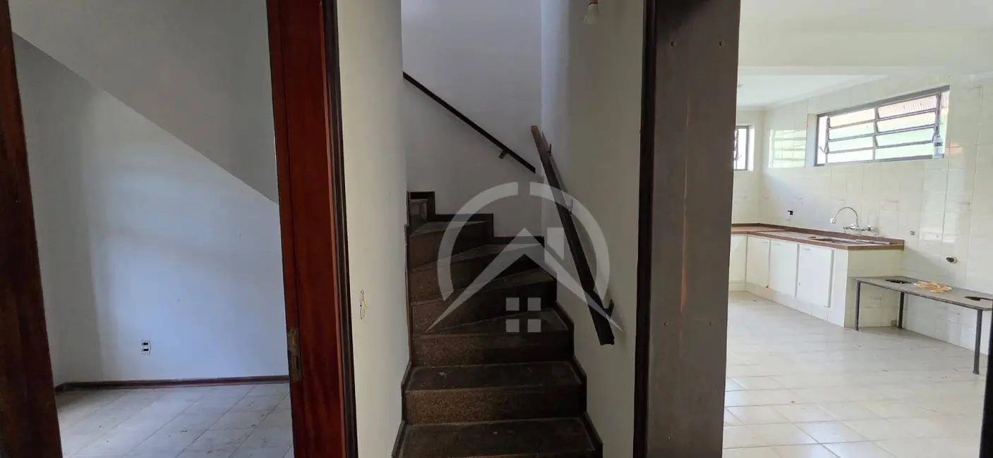 Sobrado com 3 quartos à venda e para alugar, 313m2 em Vila Thais, Atibaia - SP - imagem 8 Foto 8 de Sobrado com 3 quartos à venda e para alugar, 313m2 em Vila Thais, Atibaia - SP
