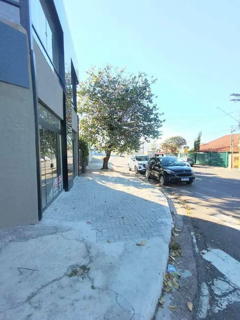 Sala Comercial para alugar, 15m2 em Alvinópolis, Atibaia - SP - imagem 2 Foto 2 de Sala Comercial para alugar, 15m2 em Alvinópolis, Atibaia - SP
