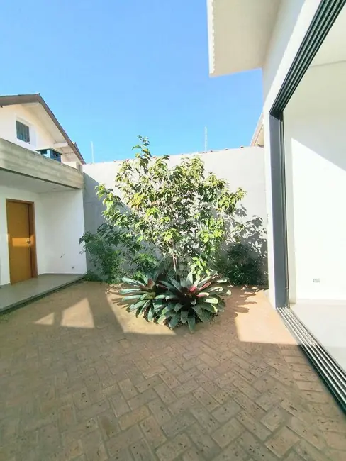 Foto 7 de Sobrado com 3 quartos à venda, 180m2 em Atibaia - SP