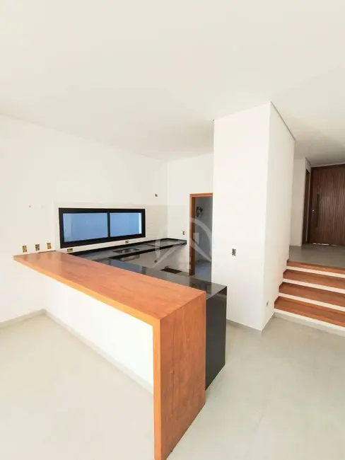 Foto 5 de Sobrado com 3 quartos à venda, 180m2 em Atibaia - SP