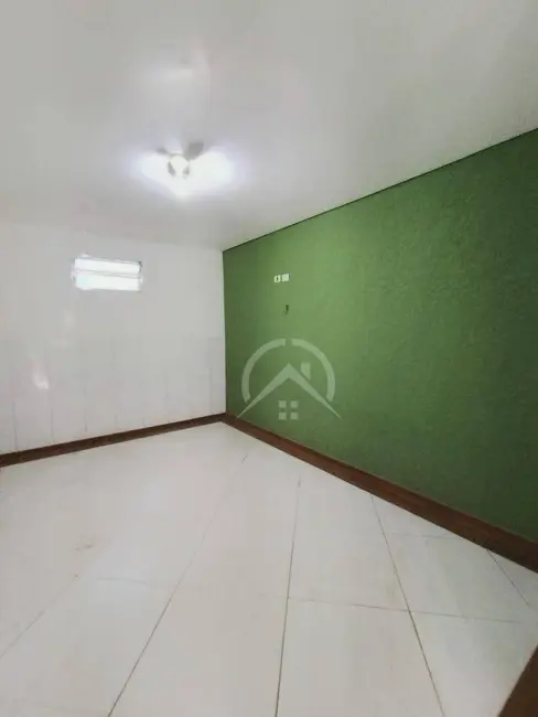 Kitnet com 1 quarto para alugar, 21m2 em Jardim Maristela, Atibaia - SP - imagem 4 Foto 4 de Kitnet com 1 quarto para alugar, 21m2 em Jardim Maristela, Atibaia - SP