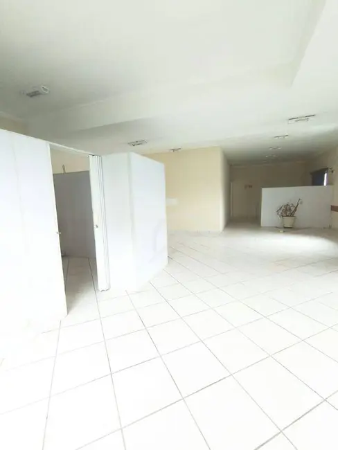 Sala Comercial para alugar, 300m2 em Centro, Atibaia - SP - imagem 7 Foto 7 de Sala Comercial para alugar, 300m2 em Centro, Atibaia - SP