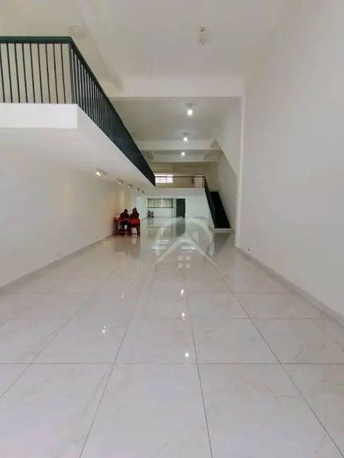 Sala Comercial para alugar, 168m2 em Centro, Atibaia - SP - imagem 1 Foto 1 de Sala Comercial para alugar, 168m2 em Centro, Atibaia - SP
