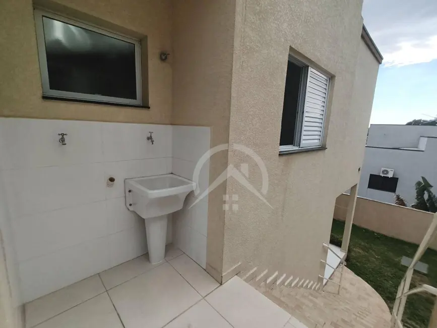 Casa com 3 quartos para alugar, 200m2 em Jardim Maristela, Atibaia - SP - imagem 9 Foto 9 de Casa com 3 quartos para alugar, 200m2 em Jardim Maristela, Atibaia - SP