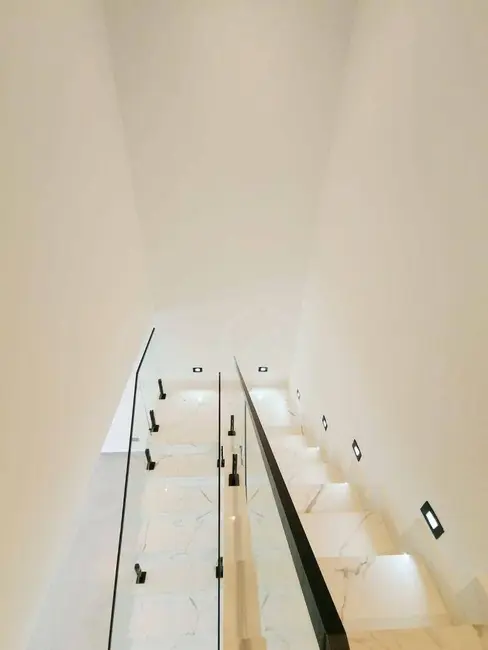 Sobrado com 3 quartos para alugar, 200m2 em Nova Gardênia, Atibaia - SP - imagem 2 Foto 2 de Sobrado com 3 quartos para alugar, 200m2 em Nova Gardênia, Atibaia - SP