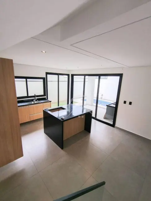 Sobrado com 3 quartos para alugar, 200m2 em Nova Gardênia, Atibaia - SP - imagem 4 Foto 4 de Sobrado com 3 quartos para alugar, 200m2 em Nova Gardênia, Atibaia - SP