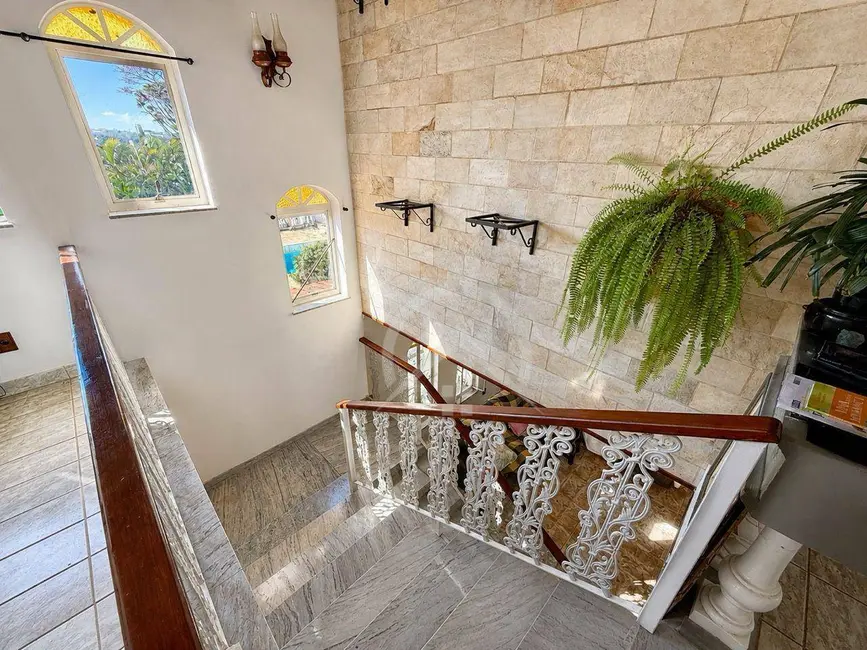 Foto 4 de Sobrado com 6 quartos à venda, 1000m2 em Vila Esperia ou Giglio, Atibaia - SP