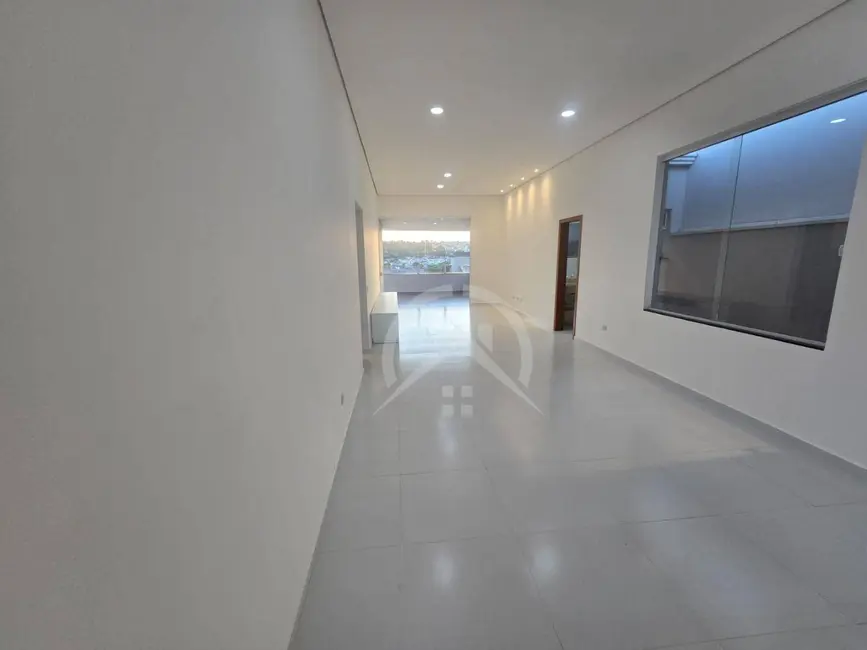 Foto 8 de Casa com 3 quartos para alugar, 502m2 em Parque Arco Iris, Atibaia - SP