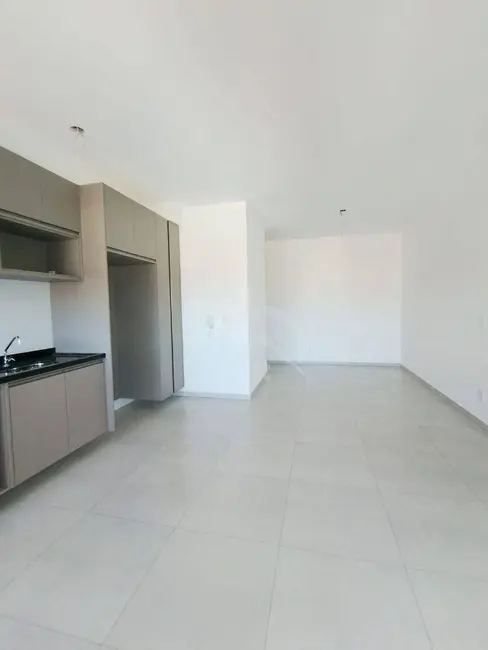 Foto 5 de Apartamento com 2 quartos para alugar, 70m2 em Atibaia Jardim, Atibaia - SP