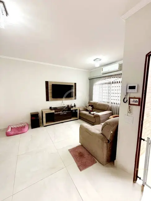 Casa com 2 quartos à venda, 161m2 em Atibaia Jardim, Atibaia - SP - imagem 5 Foto 5 de Casa com 2 quartos à venda, 161m2 em Atibaia Jardim, Atibaia - SP