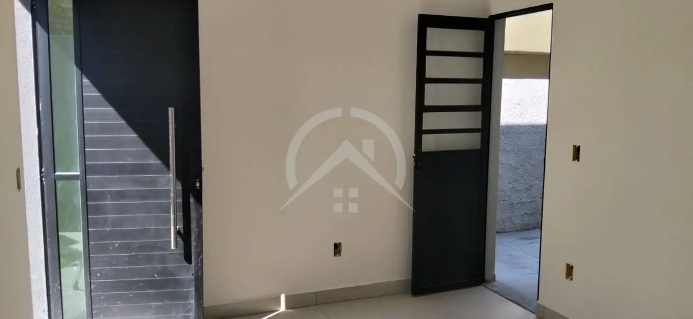 Casa com 2 quartos à venda, 148m2 em Jardim Santo Antônio, Atibaia - SP - imagem 8 Foto 8 de Casa com 2 quartos à venda, 148m2 em Jardim Santo Antônio, Atibaia - SP
