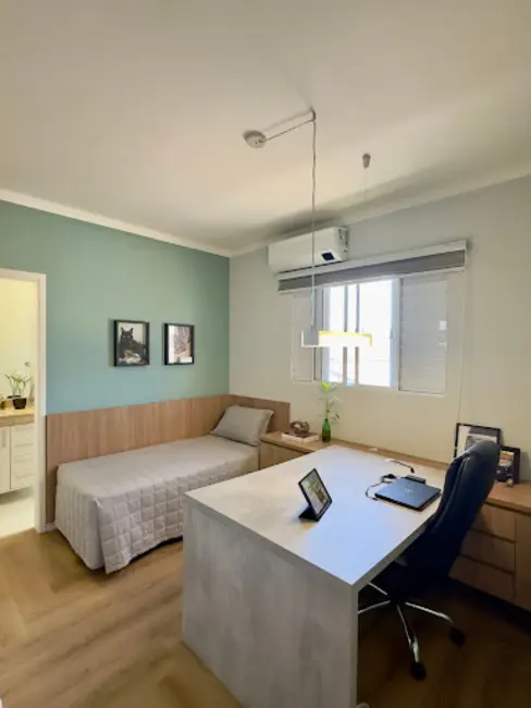 Sobrado com 2 quartos à venda, 78m2 em Jardim Jaraguá, Atibaia - SP - imagem 2 Foto 2 de Sobrado com 2 quartos à venda, 78m2 em Jardim Jaraguá, Atibaia - SP