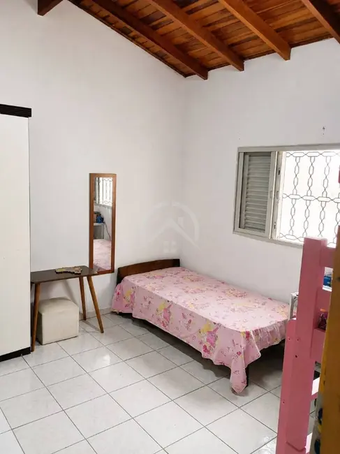 Casa à venda, 165m2 em Alvinópolis, Atibaia - SP - imagem 4 Foto 4 de Casa à venda, 165m2 em Alvinópolis, Atibaia - SP