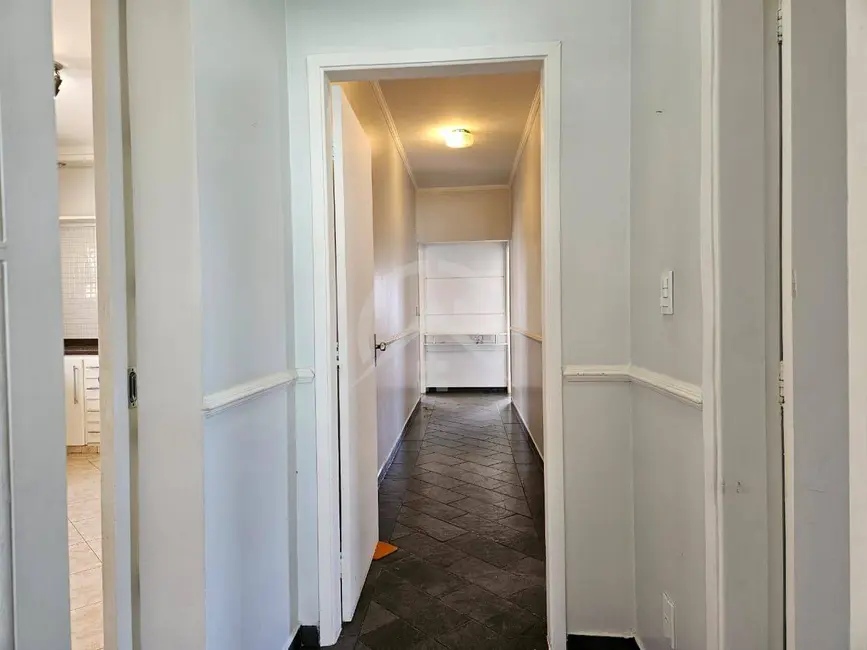 Foto 4 de Casa com 5 quartos à venda e para alugar, 300m2 em Centro, Atibaia - SP