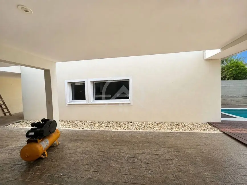 Casa com 4 quartos à venda, 1000m2 em Vila Esperia ou Giglio, Atibaia - SP - imagem 2 Foto 2 de Casa com 4 quartos à venda, 1000m2 em Vila Esperia ou Giglio, Atibaia - SP