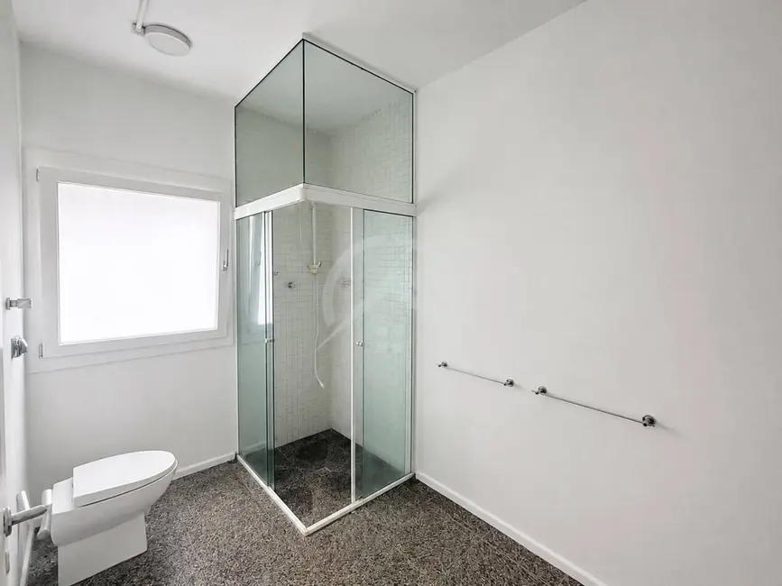 Casa com 4 quartos à venda, 1000m2 em Vila Esperia ou Giglio, Atibaia - SP - imagem 9 Foto 9 de Casa com 4 quartos à venda, 1000m2 em Vila Esperia ou Giglio, Atibaia - SP
