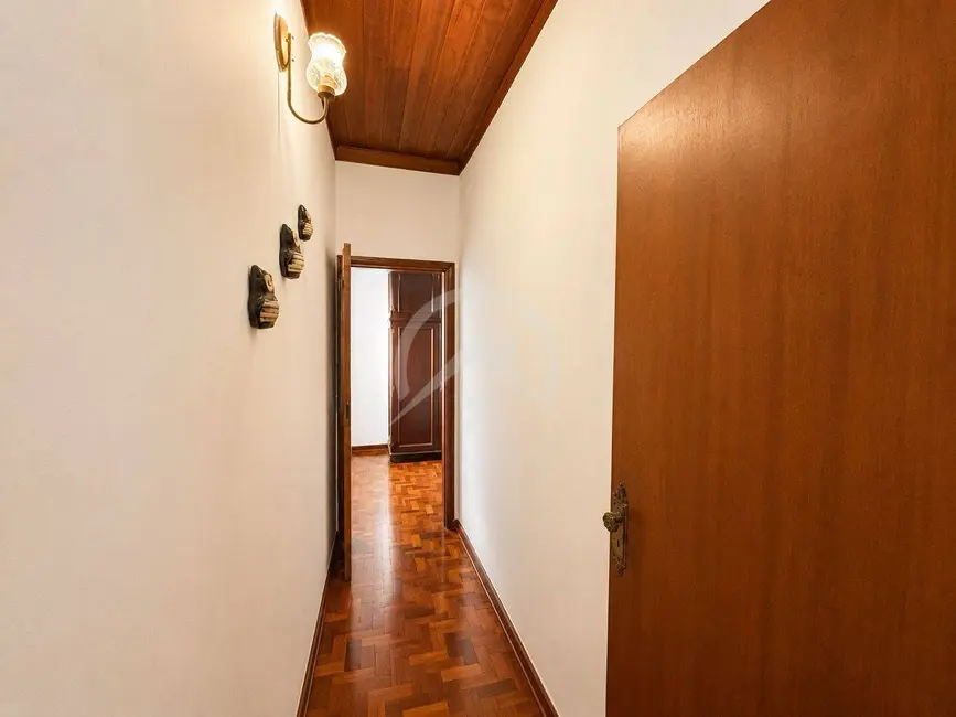 Foto 9 de Casa com 4 quartos à venda, 204m2 em Centro, Atibaia - SP