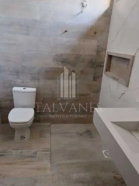 Foto 3 de Casa com 3 quartos à venda, 179m2 em Rifaina - SP