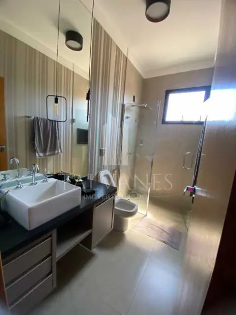 Casa de Condomínio com 4 quartos à venda, 259m2 em Rifaina - SP - imagem 5 Foto 5 de Casa de Condomínio com 4 quartos à venda, 259m2 em Rifaina - SP