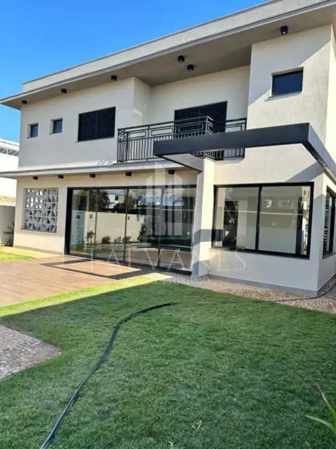 Casa de Condomínio com 6 quartos à venda, 370m2 em Rifaina - SP - imagem 8 Foto 8 de Casa de Condomínio com 6 quartos à venda, 370m2 em Rifaina - SP