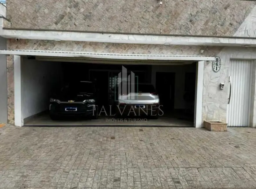 Foto 2 de Casa com 3 quartos à venda, 210m2 em Franca - SP