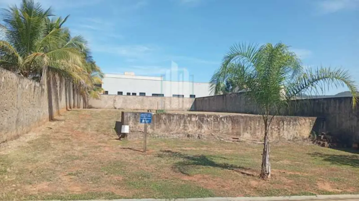 Foto 1 de Terreno / Lote à venda em Rifaina - SP