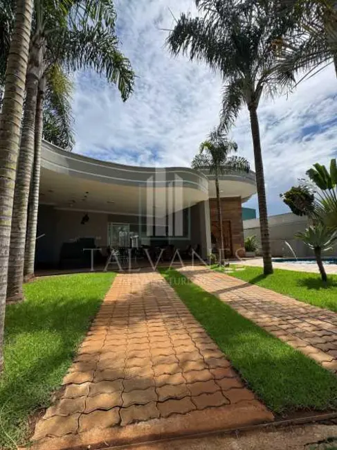 Foto 7 de Casa de Condomínio com 4 quartos à venda e para alugar, 310m2 em Rifaina - SP