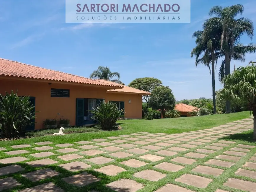 Foto 3 de Sítio / Rancho com 5 quartos à venda e para alugar, 767m2 em Piedade - SP